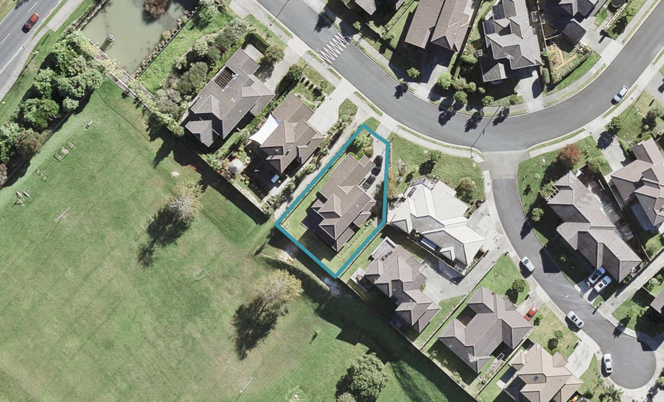 9 Canyon Drive, Oteha, Auckland - Carousel 1