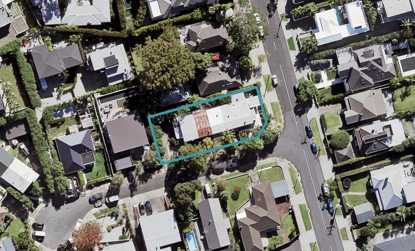 3/1 Saratoga Avenue, Herne Bay, Auckland - Carousel 1