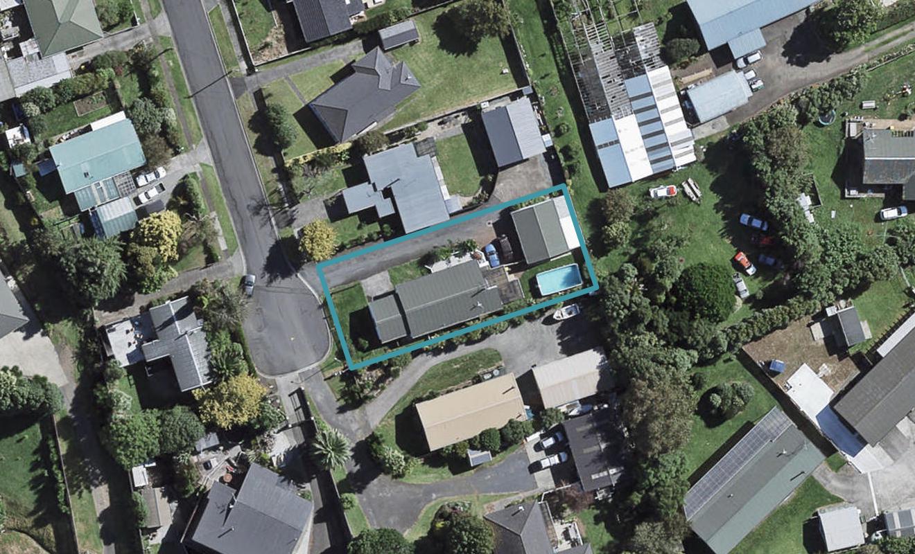 26 Stonehurst Avenue, Waiuku, Waiuku - Carousel 1