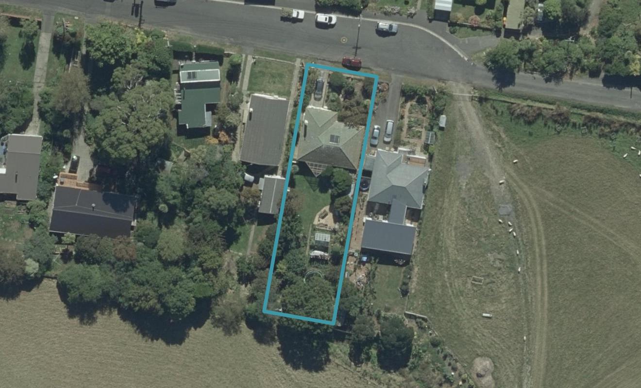 56 Greenacres Street, Macandrew Bay, Dunedin - Carousel 1