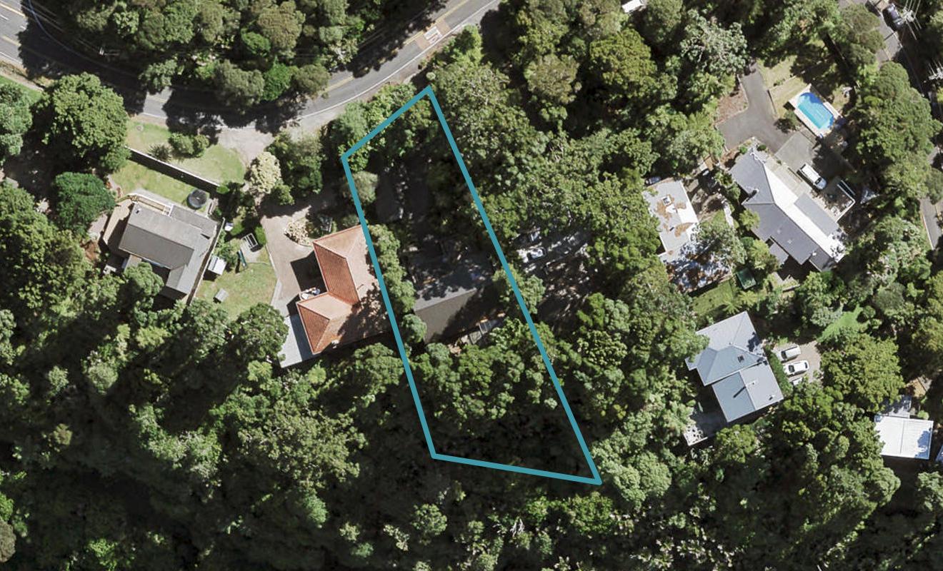 110 Scenic Drive, Titirangi, Auckland - Carousel 1