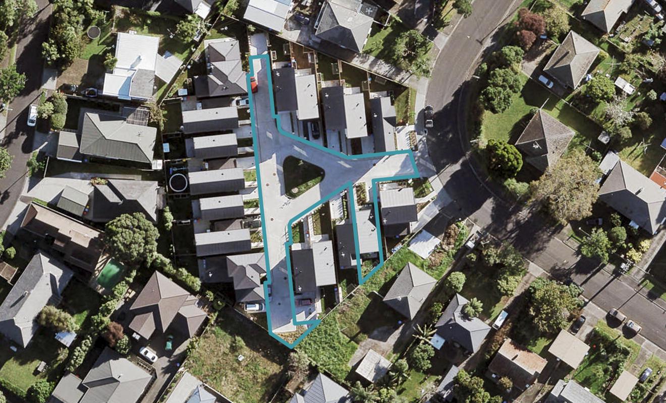 1 Torea Place, Waterview, Auckland - Carousel 1