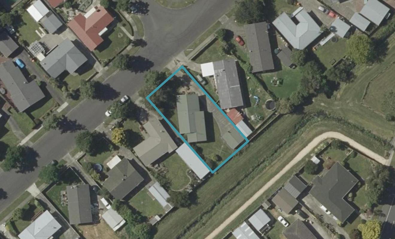 71 Apollo Parade, Milson, Palmerston North - Carousel 1