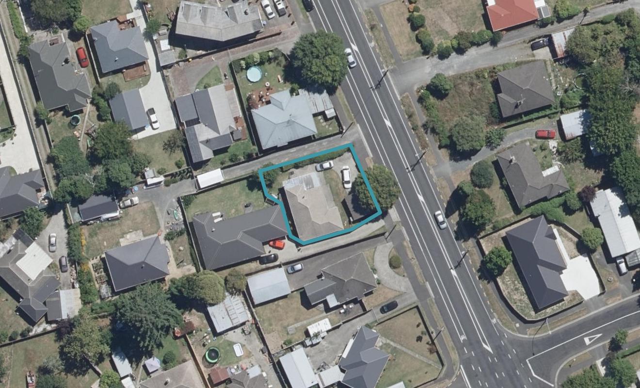 1111 Heaphy Terrace, Fairfield, Hamilton - Carousel 1