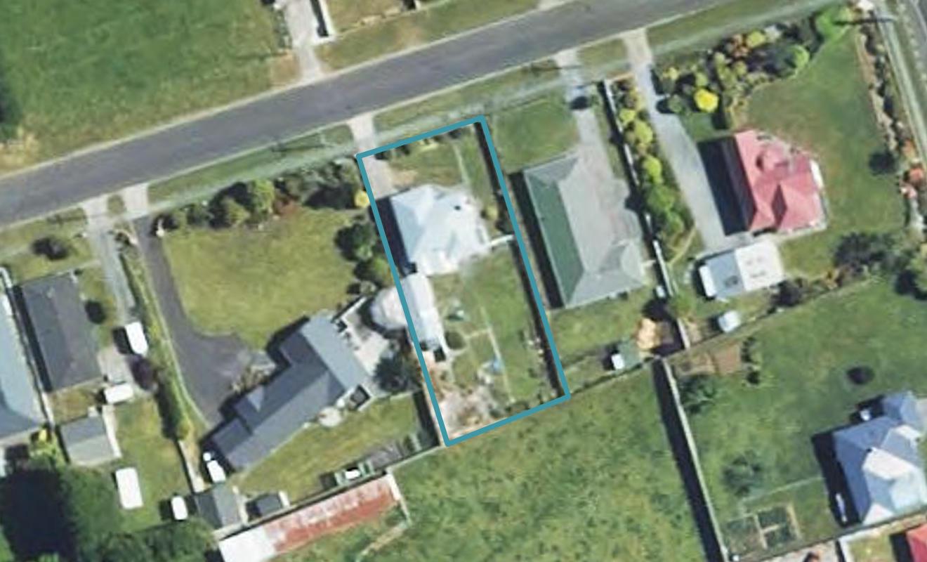 7 Flint Road West, Stratford - Carousel 1