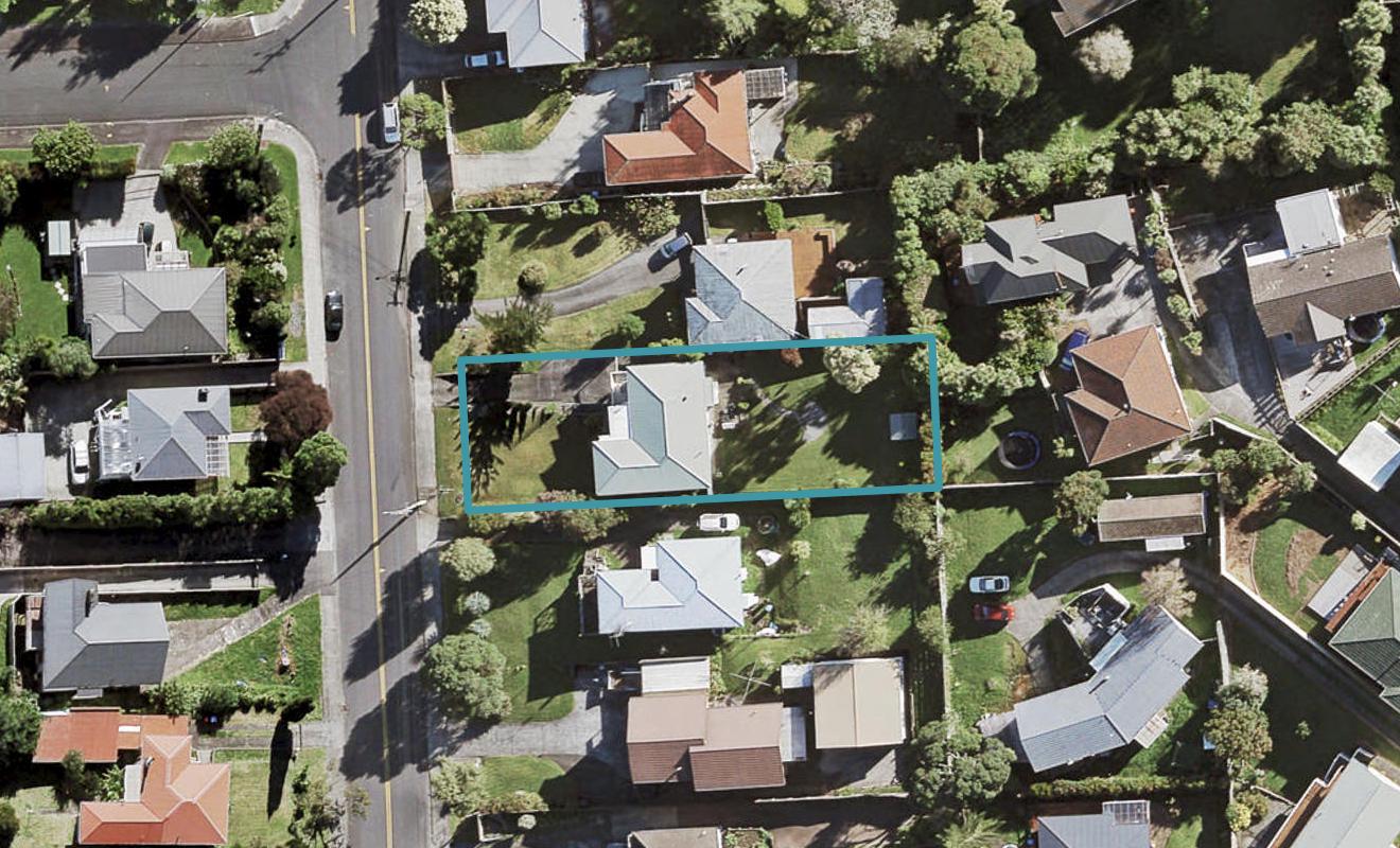 92 Whitney Street, New Windsor, Auckland - Carousel 1