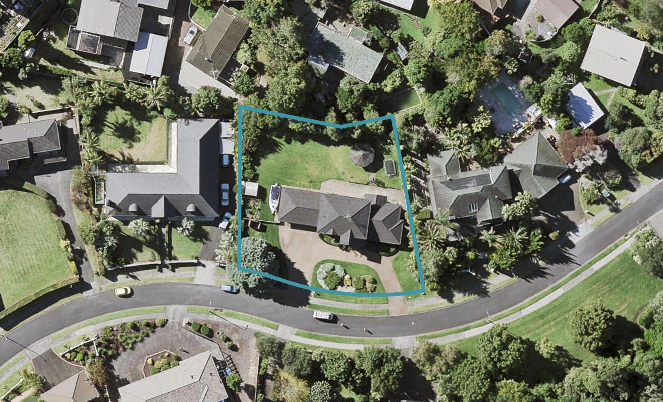 5 Chisbury Terrace, Shelly Park, Auckland - Carousel 1