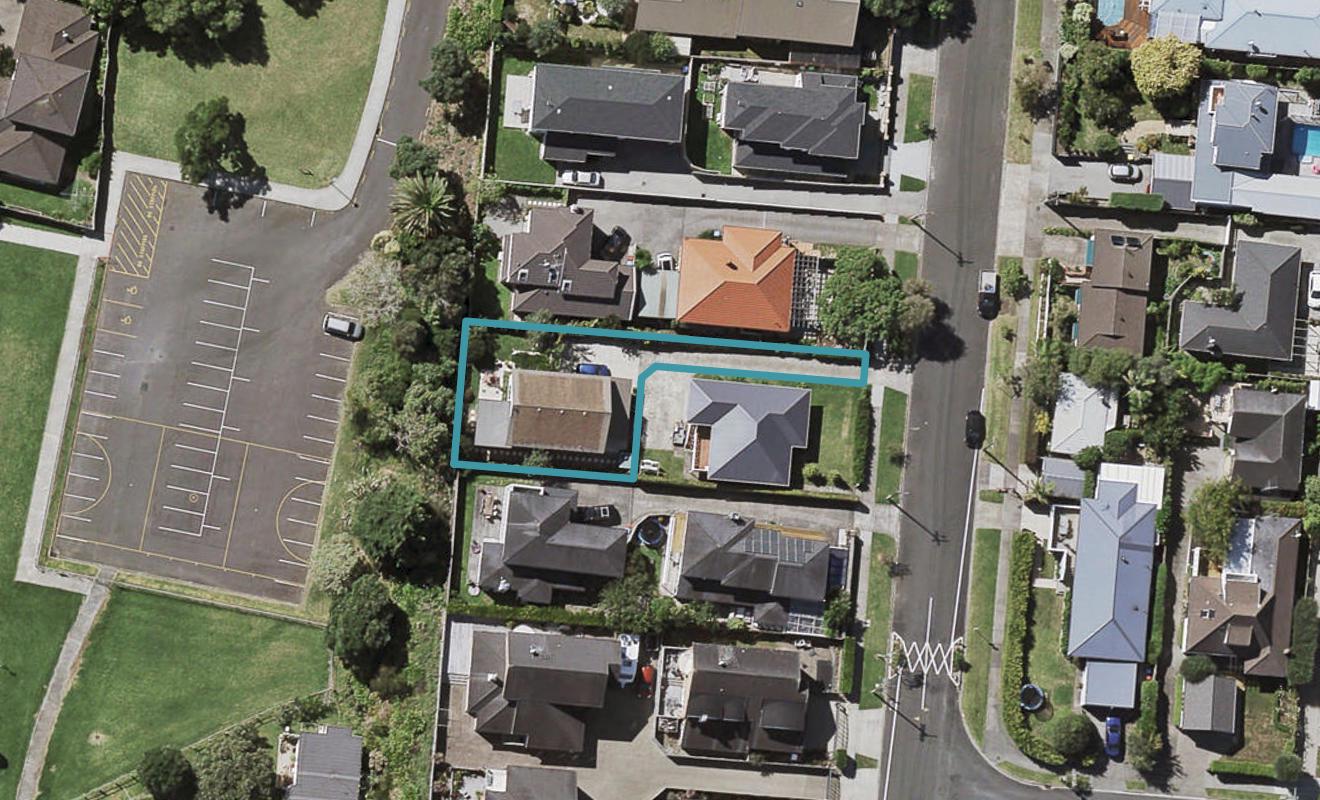 42A Temple Street, Meadowbank, Auckland - Carousel 1
