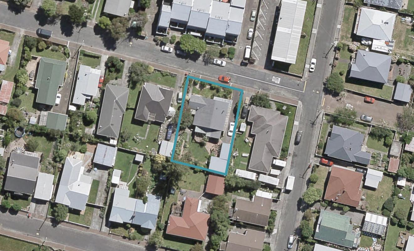 20 Valentine Street, Alicetown, Lower Hutt - Carousel 1