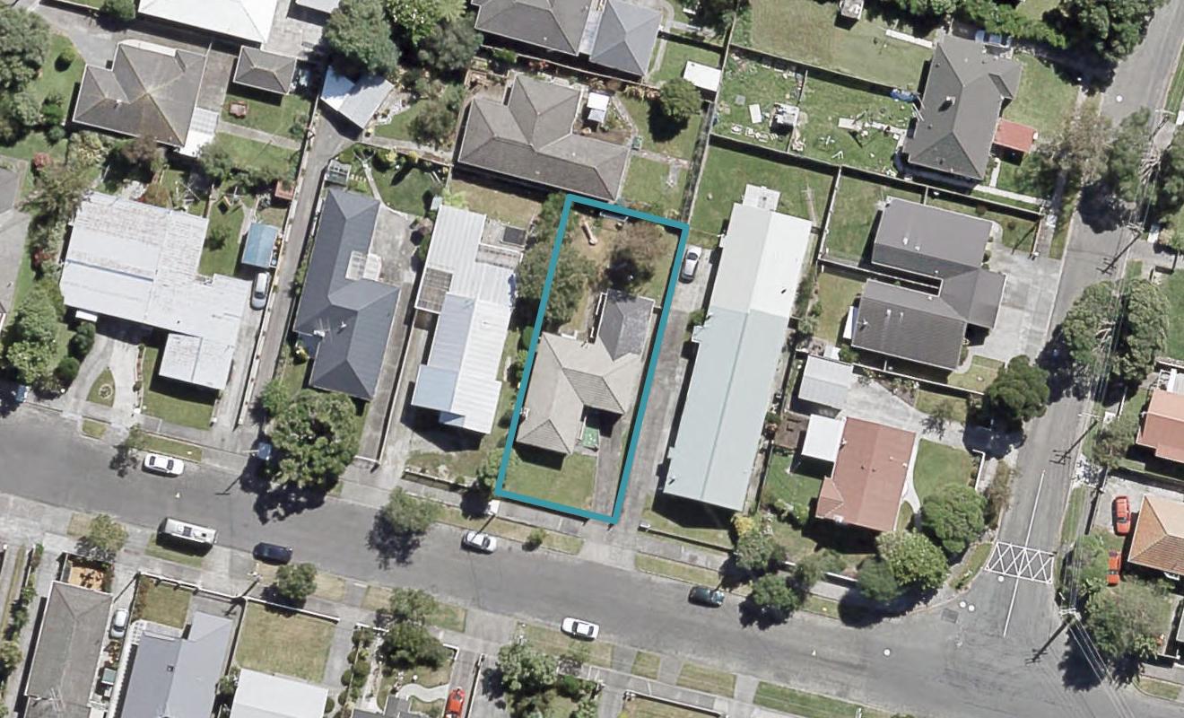15 Porutu Street, Fairfield, Lower Hutt - Carousel 1