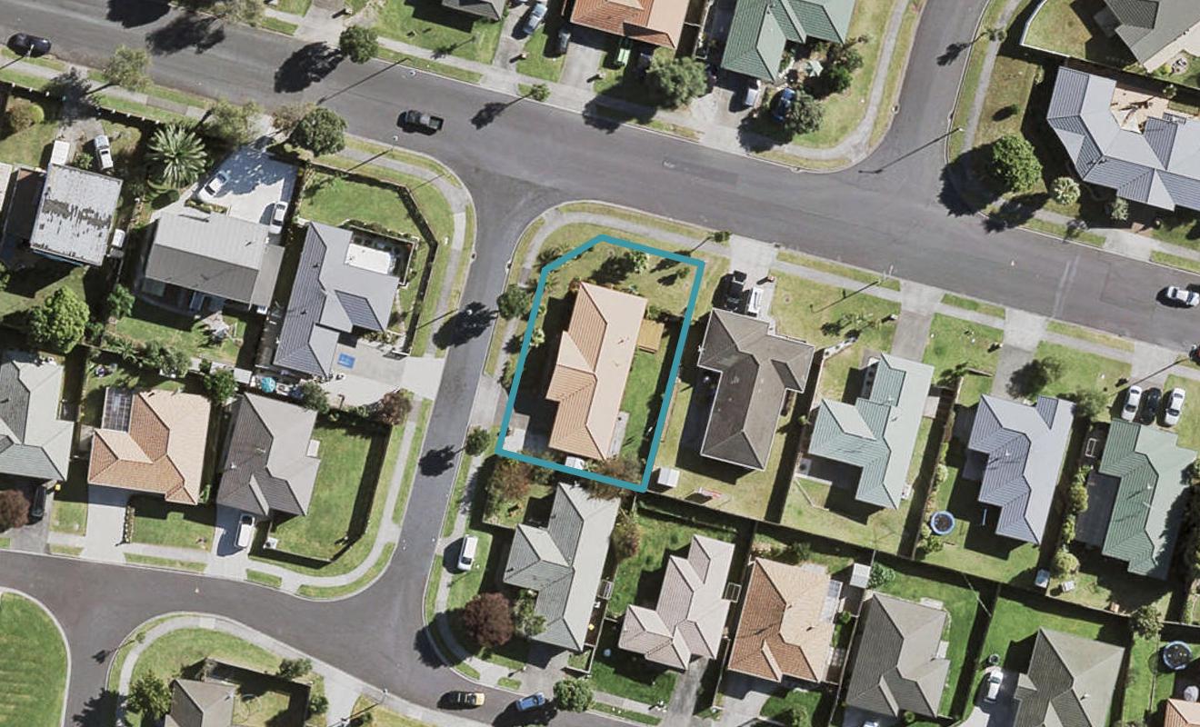 2 Piriti Place, Weymouth, Auckland - Carousel 1