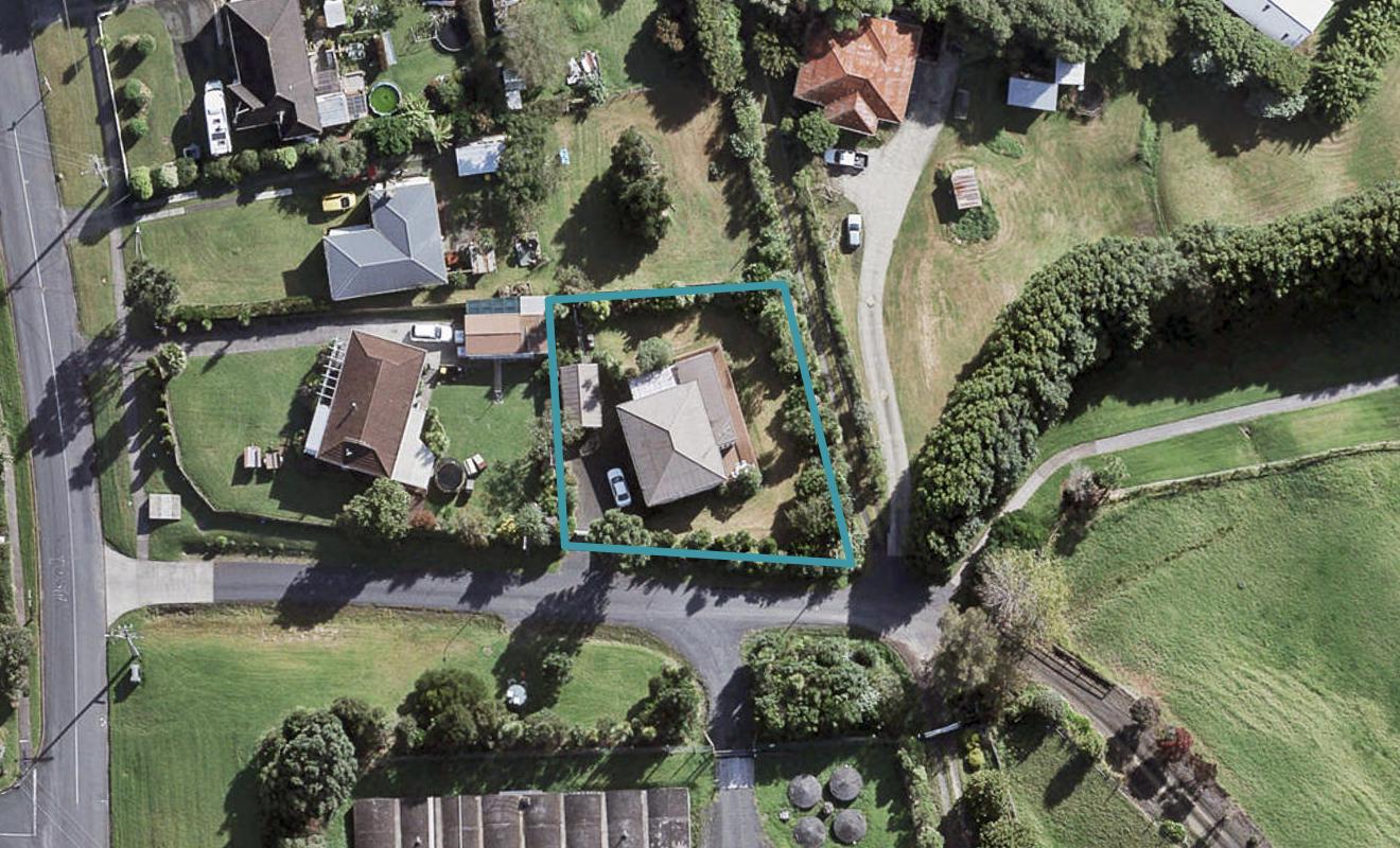 4 Audrey Luckens Lane, Helensville, Helensville - Carousel 1