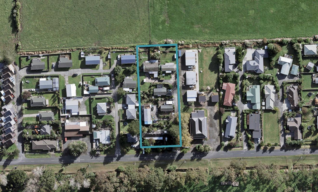 4/35 Springs Road, Parakai, Helensville - Carousel 1