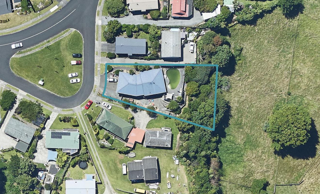 79 Townhead Crescent, Bethlehem, Tauranga - Carousel 1