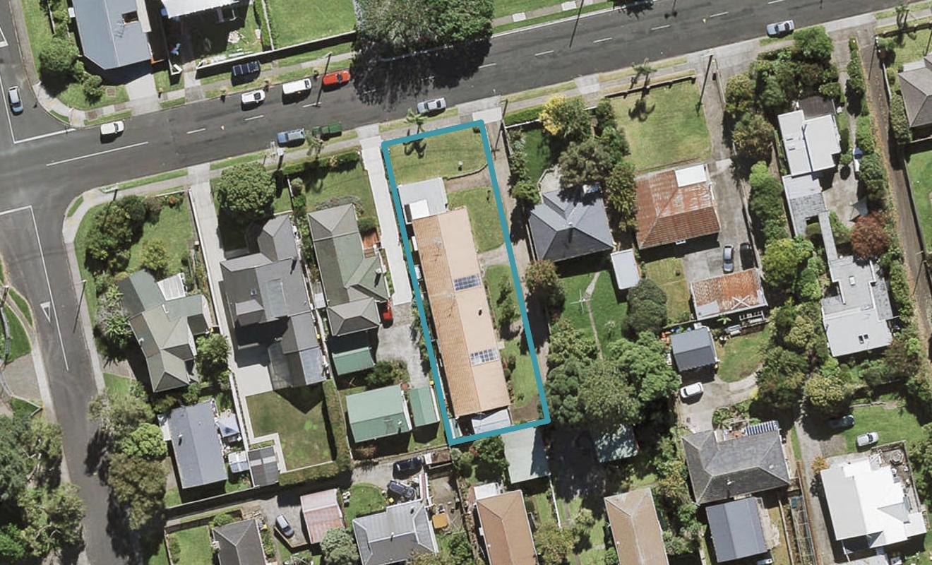 1/15 Mcintyre Road, Mangere Bridge, Auckland - Carousel 1