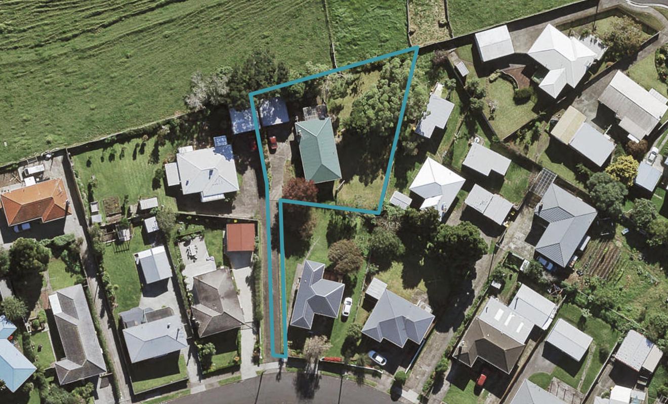 26 Kapuka Road, Mangere Bridge, Auckland - Carousel 1