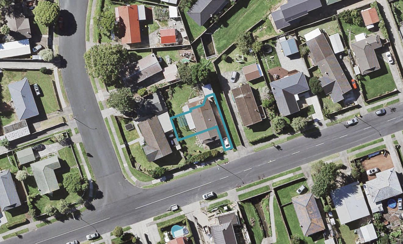 33B Casuarina Road, Half Moon Bay, Auckland - Carousel 1