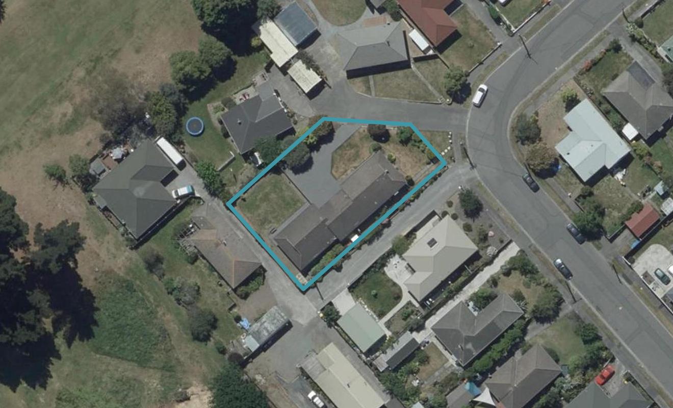 2/13 Colac Street, Avondale, Christchurch - Carousel 1