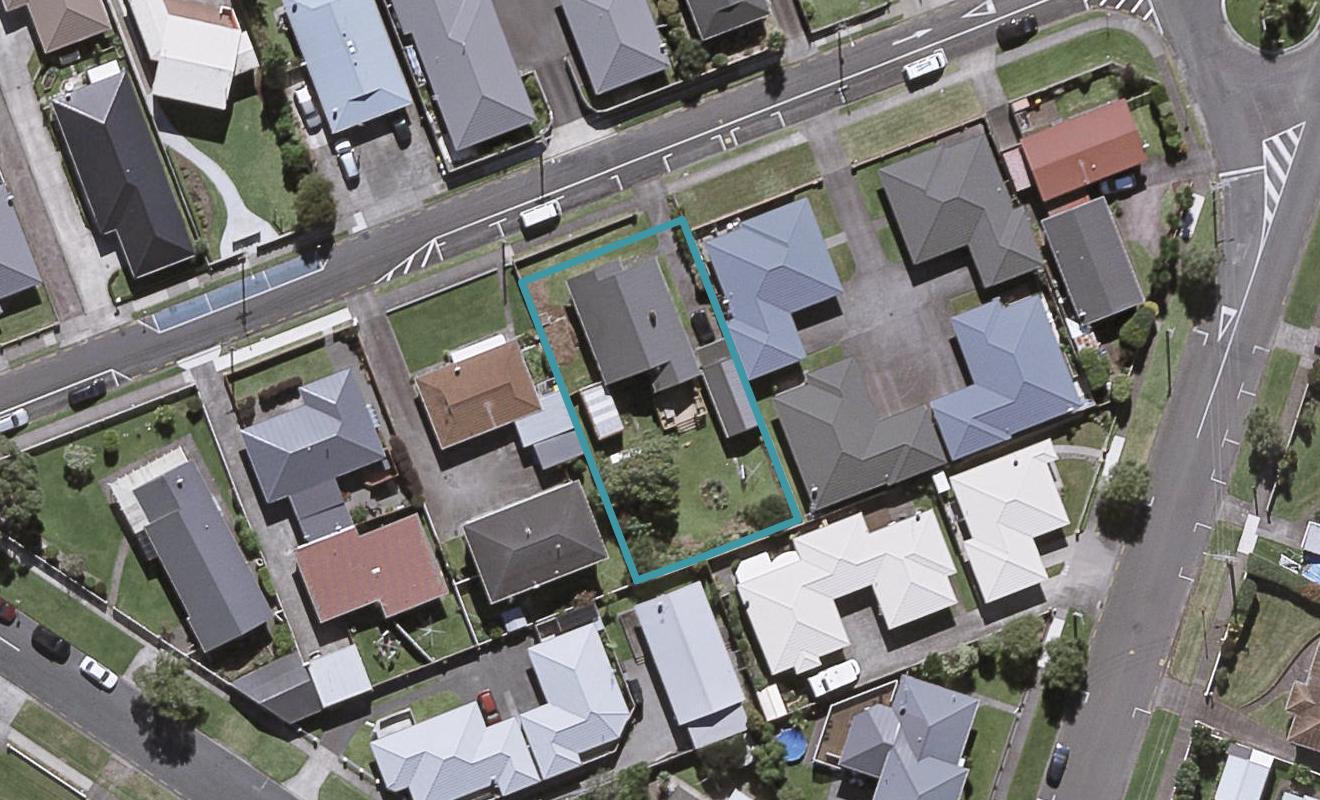 32 Clemow Road, Fitzroy, New Plymouth - Carousel 1