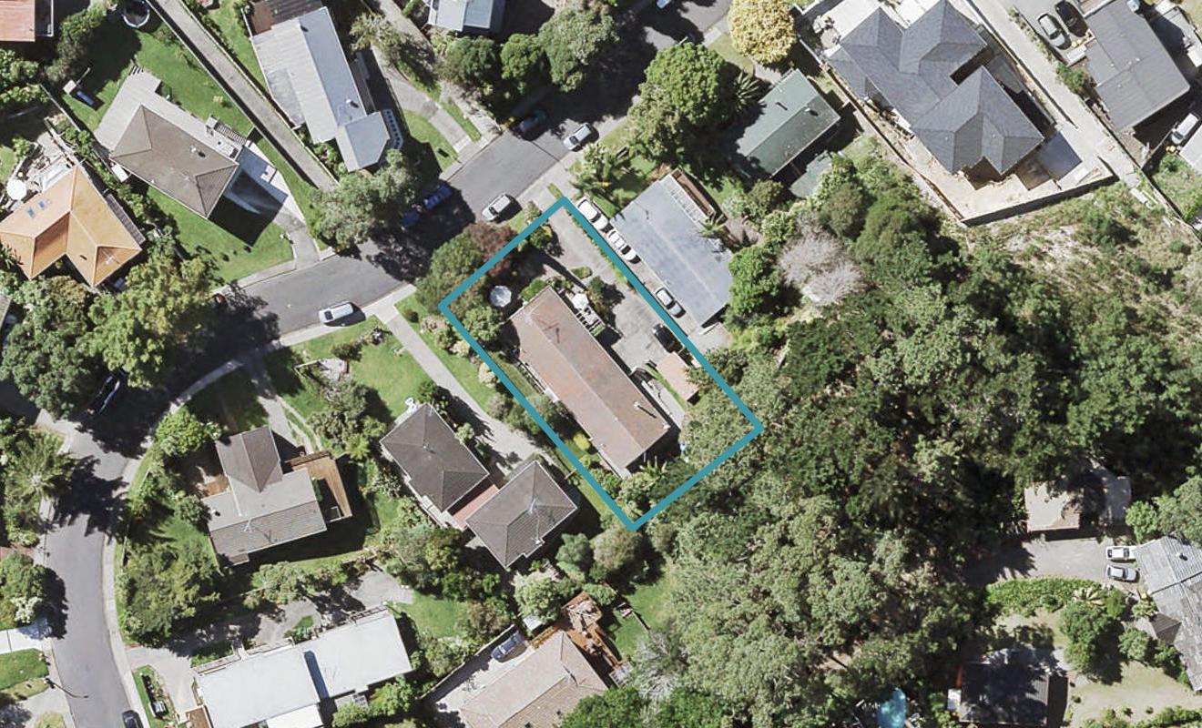 2/22 Malters Place, Browns Bay, Auckland - Carousel 1