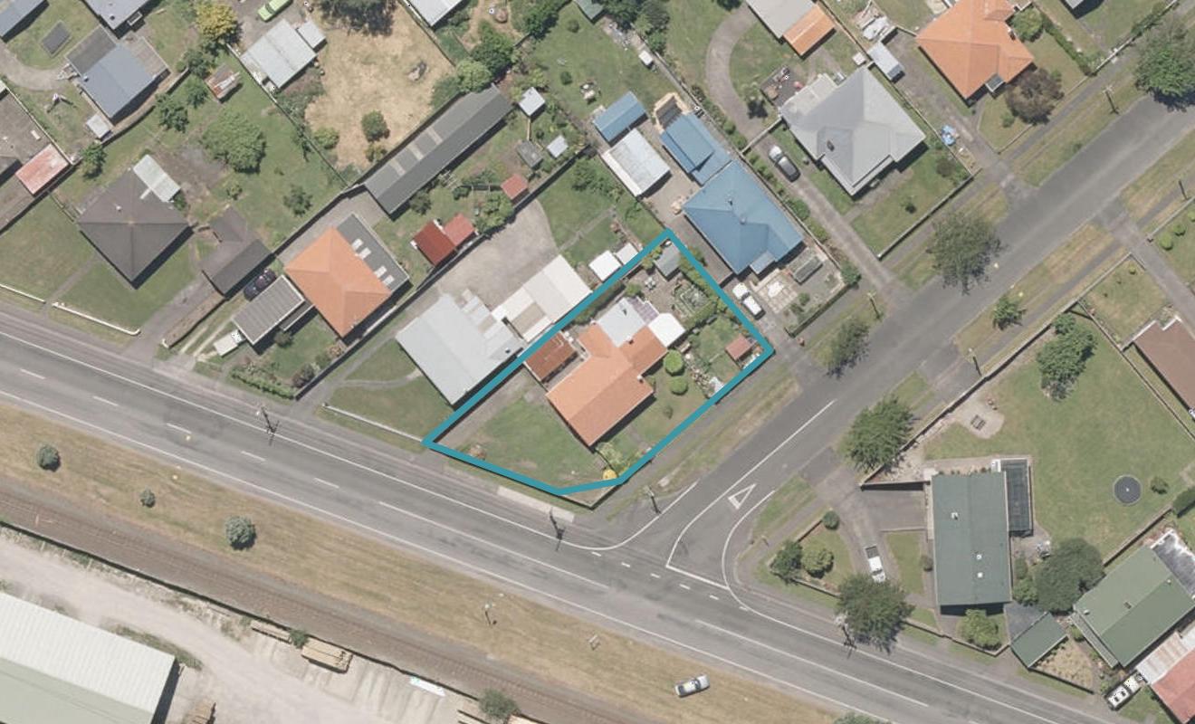 1 Falkland Street, Whanganui East, Whanganui - Carousel 1