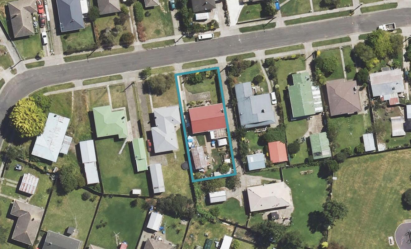 16 Glasgow Crescent, Kaiti, Gisborne - Carousel 1