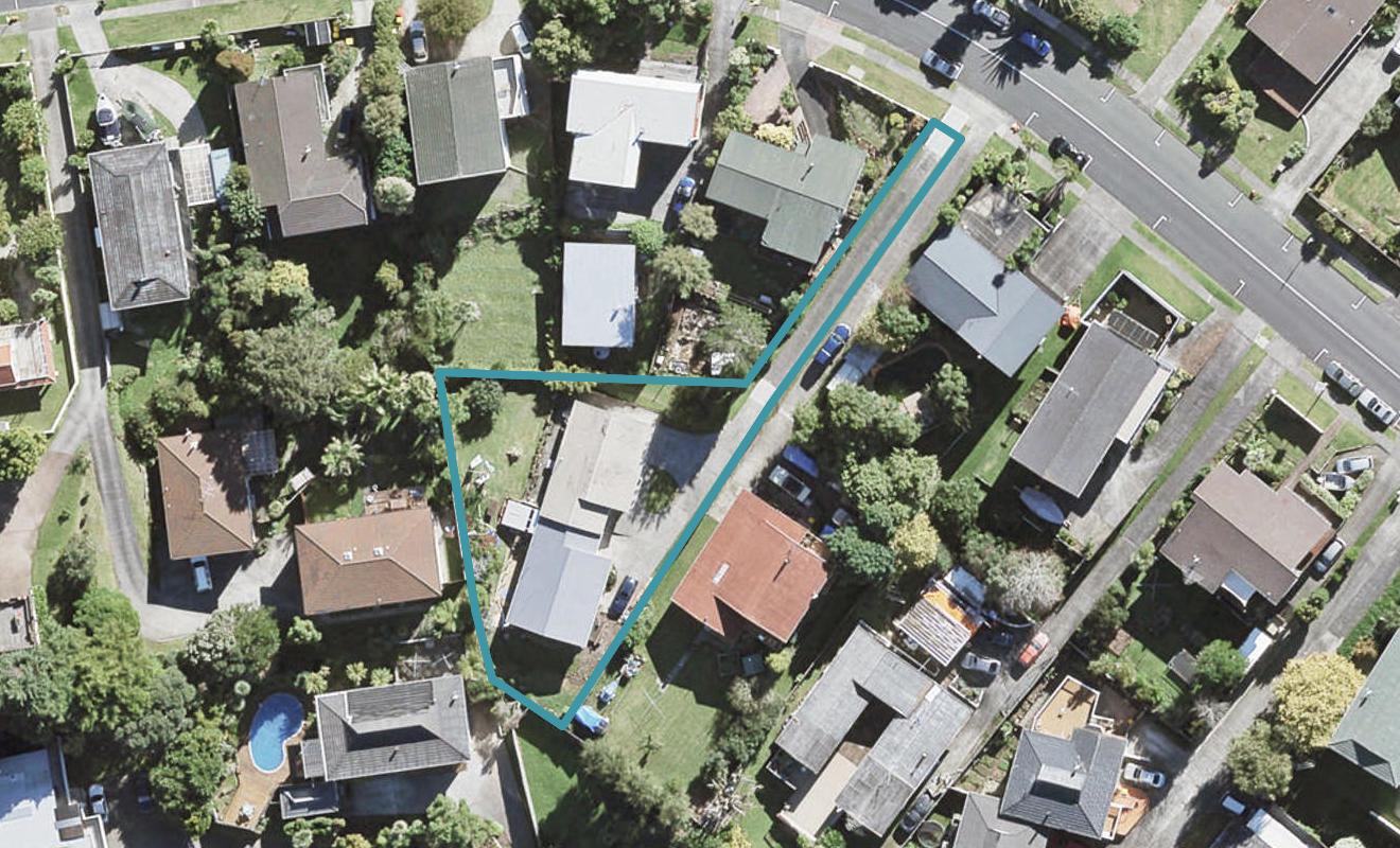2/68 Sartors Avenue, Browns Bay, Auckland - Carousel 1