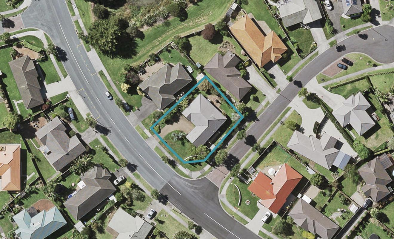 2 Atworth Way, Burswood, Auckland - Carousel 1