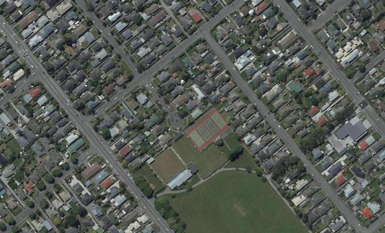 2 Garnett Avenue, Spreydon, Christchurch - Carousel 1