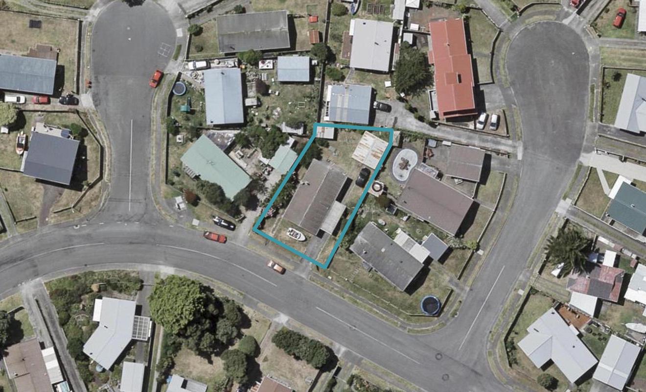 61 Norfolk Crescent, Otaki Beach, Otaki - Carousel 1