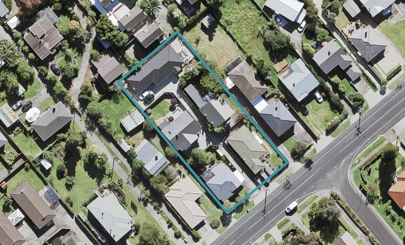 1/53 Hutchinson Avenue, New Lynn, Auckland - Carousel 1