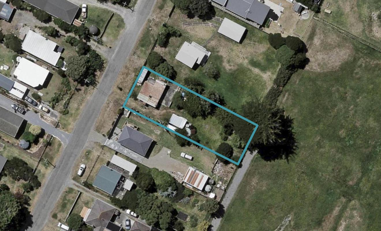 14 Gawler Street, Te Horo Beach - Carousel 1