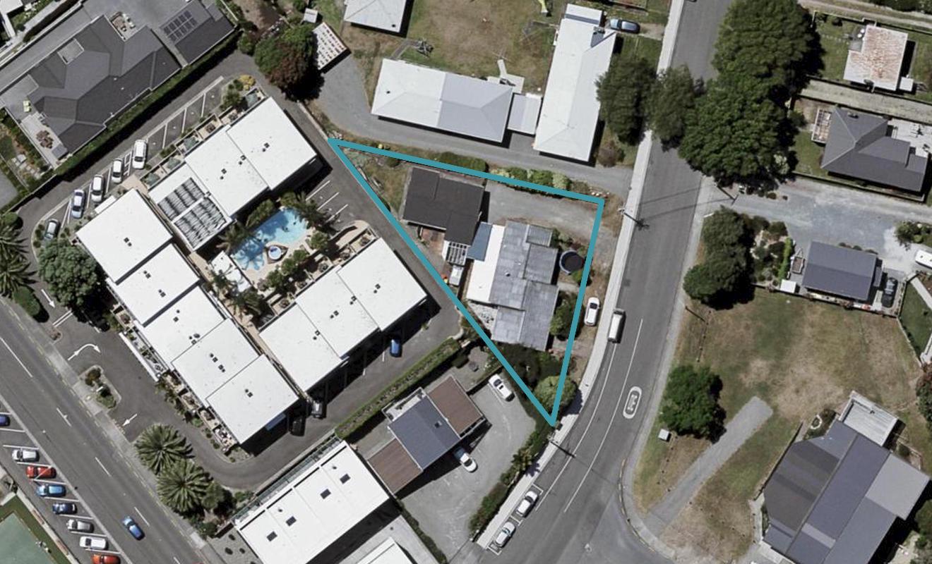 7A Alexander Road, Raumati Beach, Paraparaumu - Carousel 1