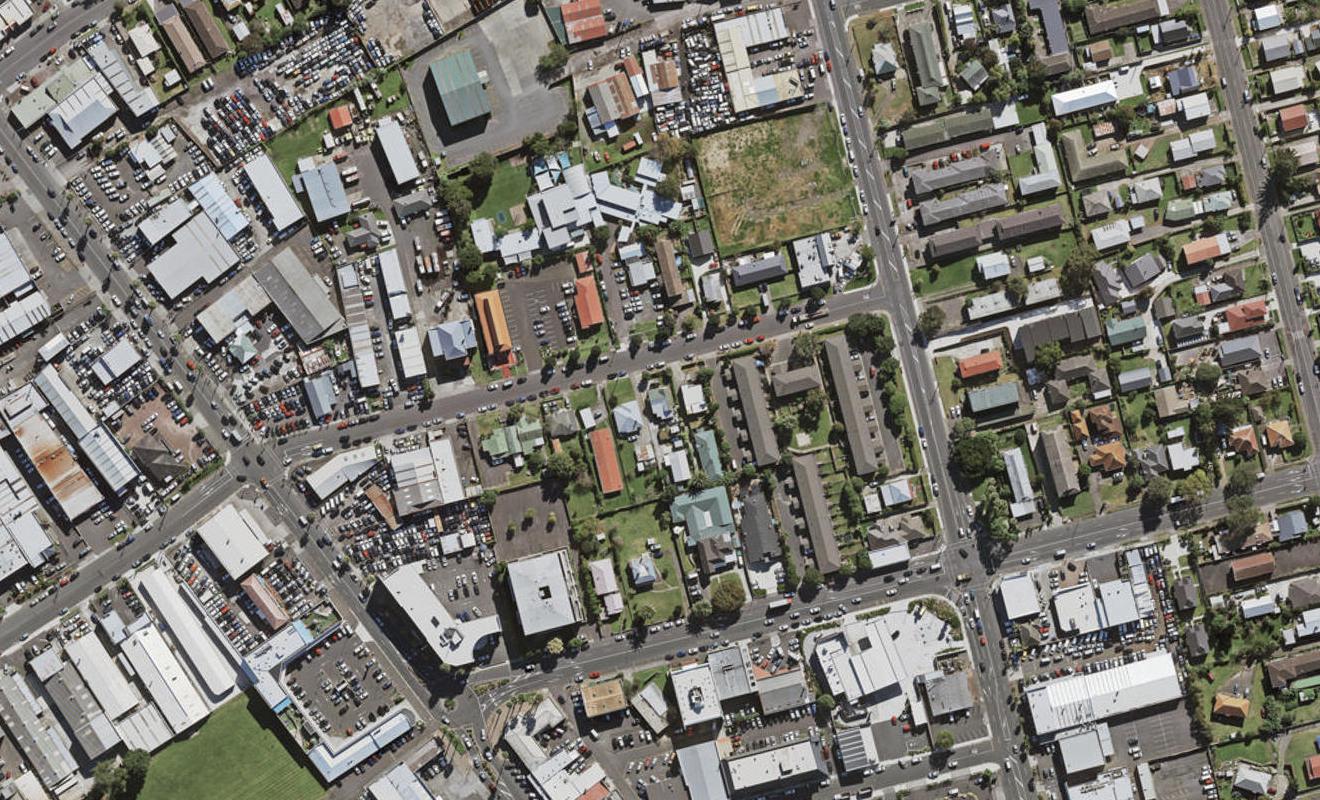 1/27 Albion Road, Otahuhu, Auckland - Carousel 1