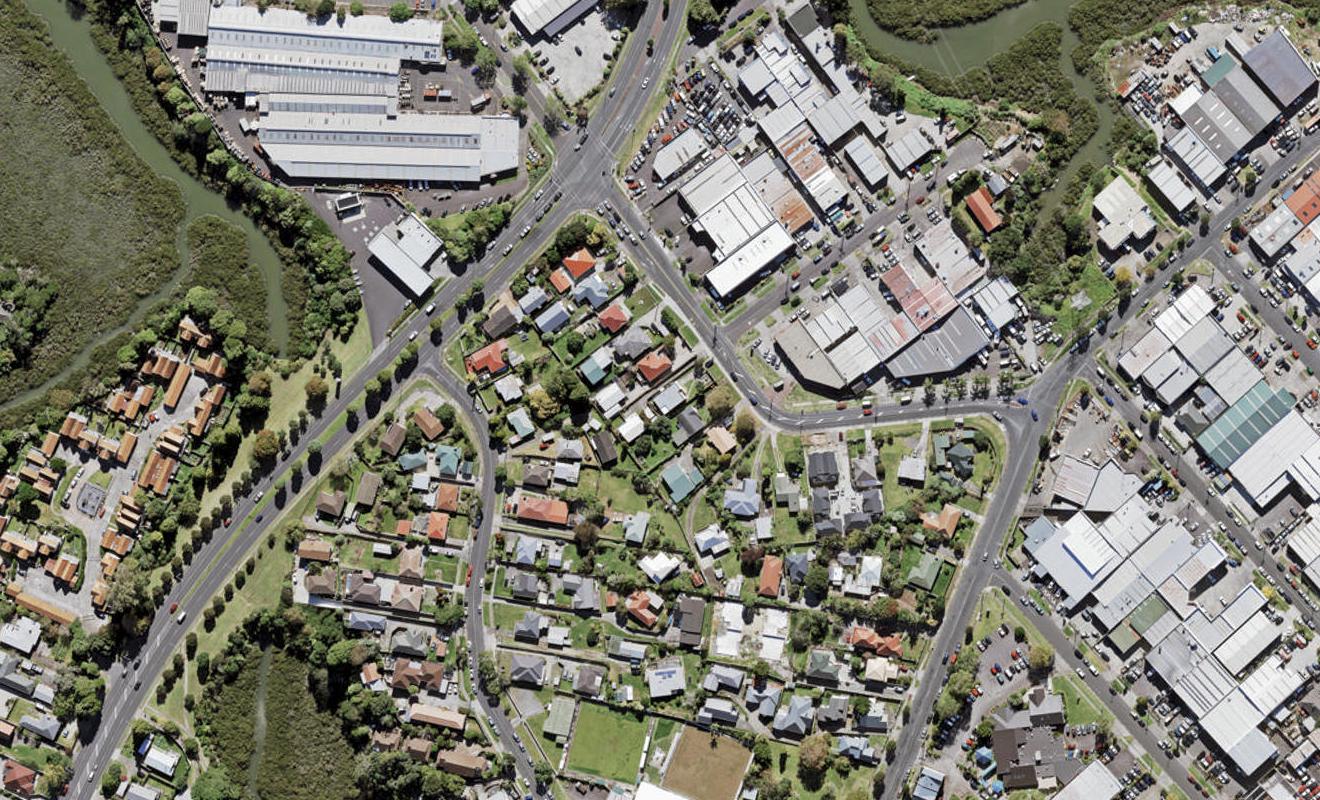 1/18 Binsted Road, New Lynn, Auckland - Carousel 1