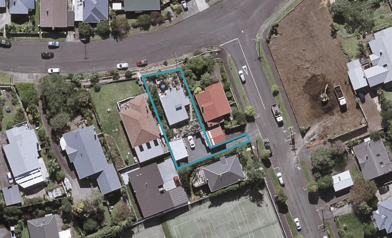 56 Waiwaka Terrace, Strandon, New Plymouth - Carousel 1