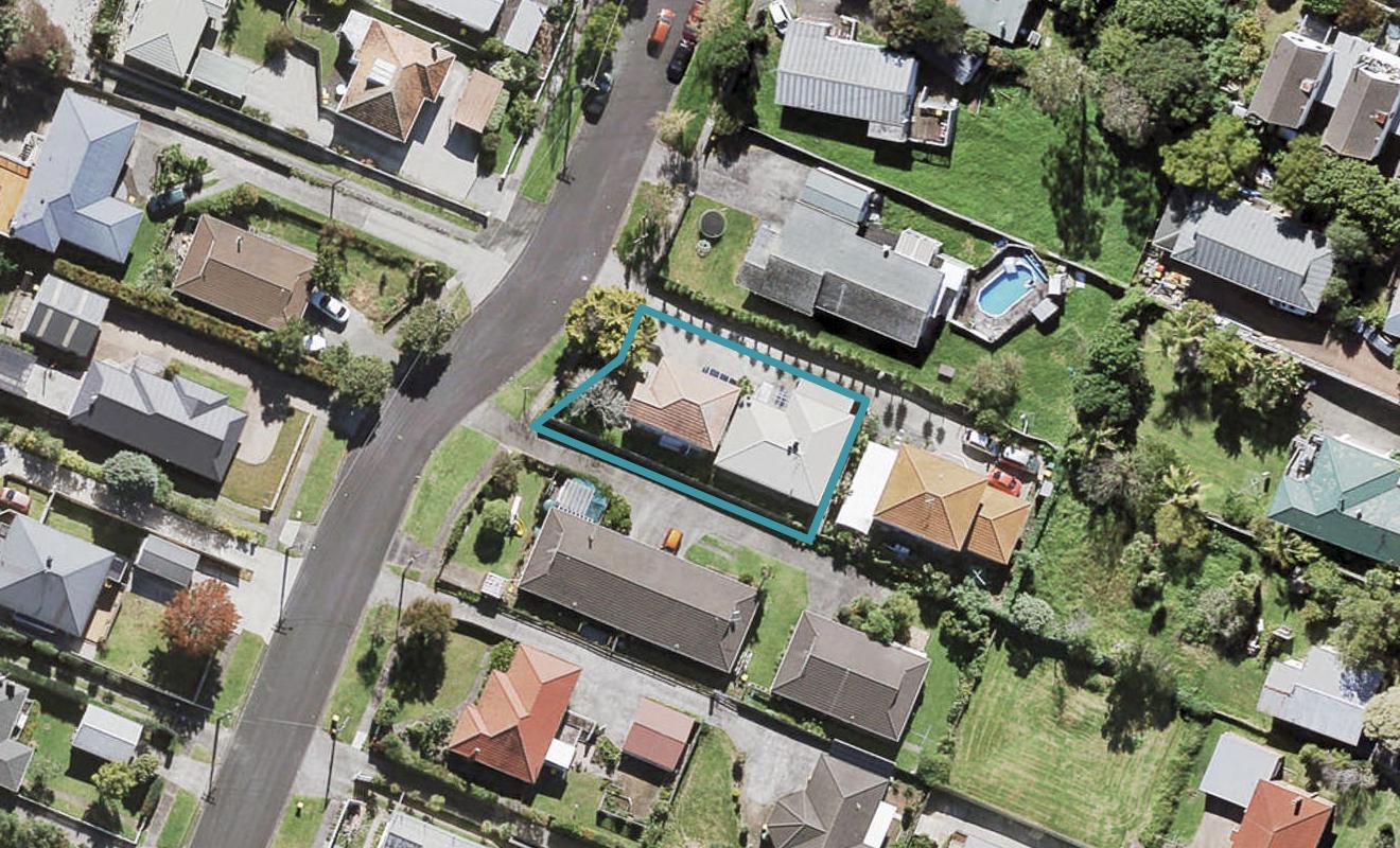 115 Lynwood Road, New Lynn, Auckland - Carousel 1