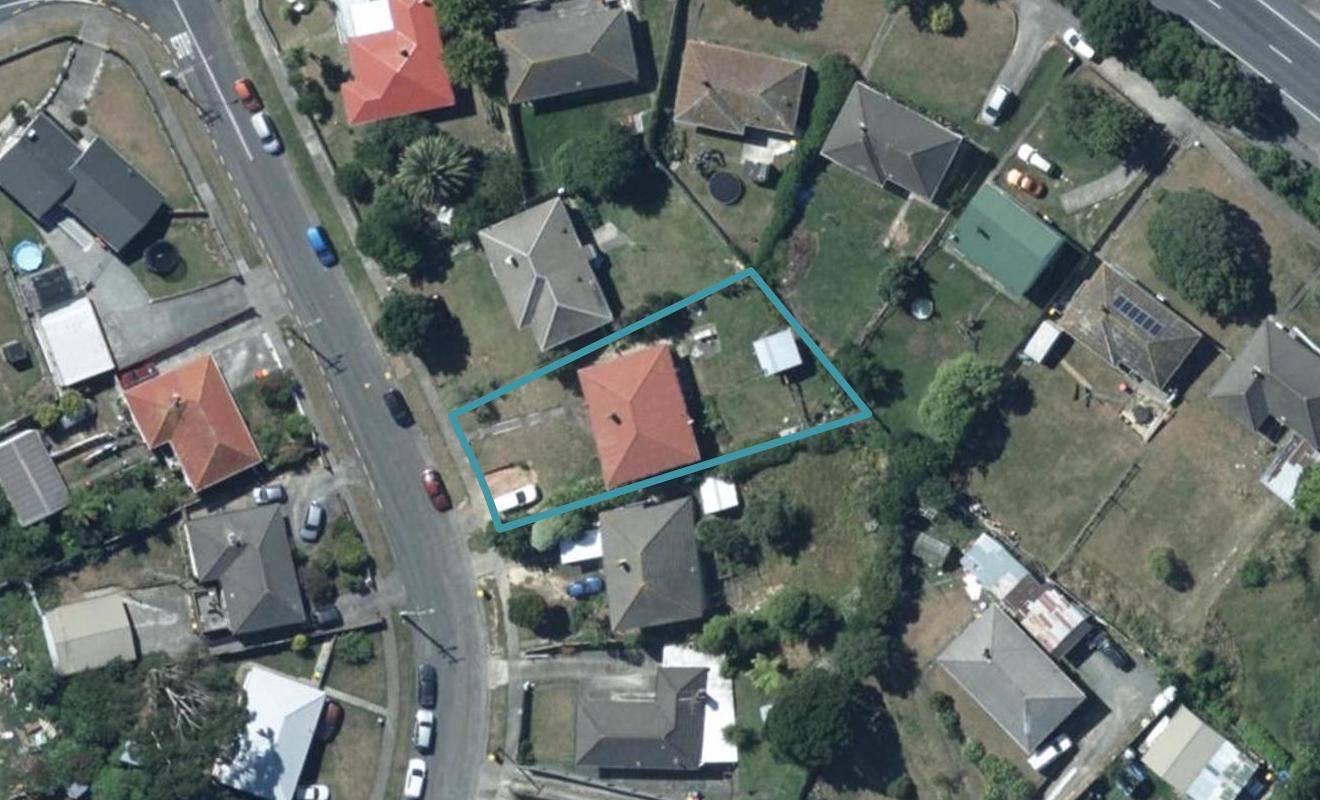 48 Cornwall Crescent, Cannons Creek, Porirua - Carousel 1