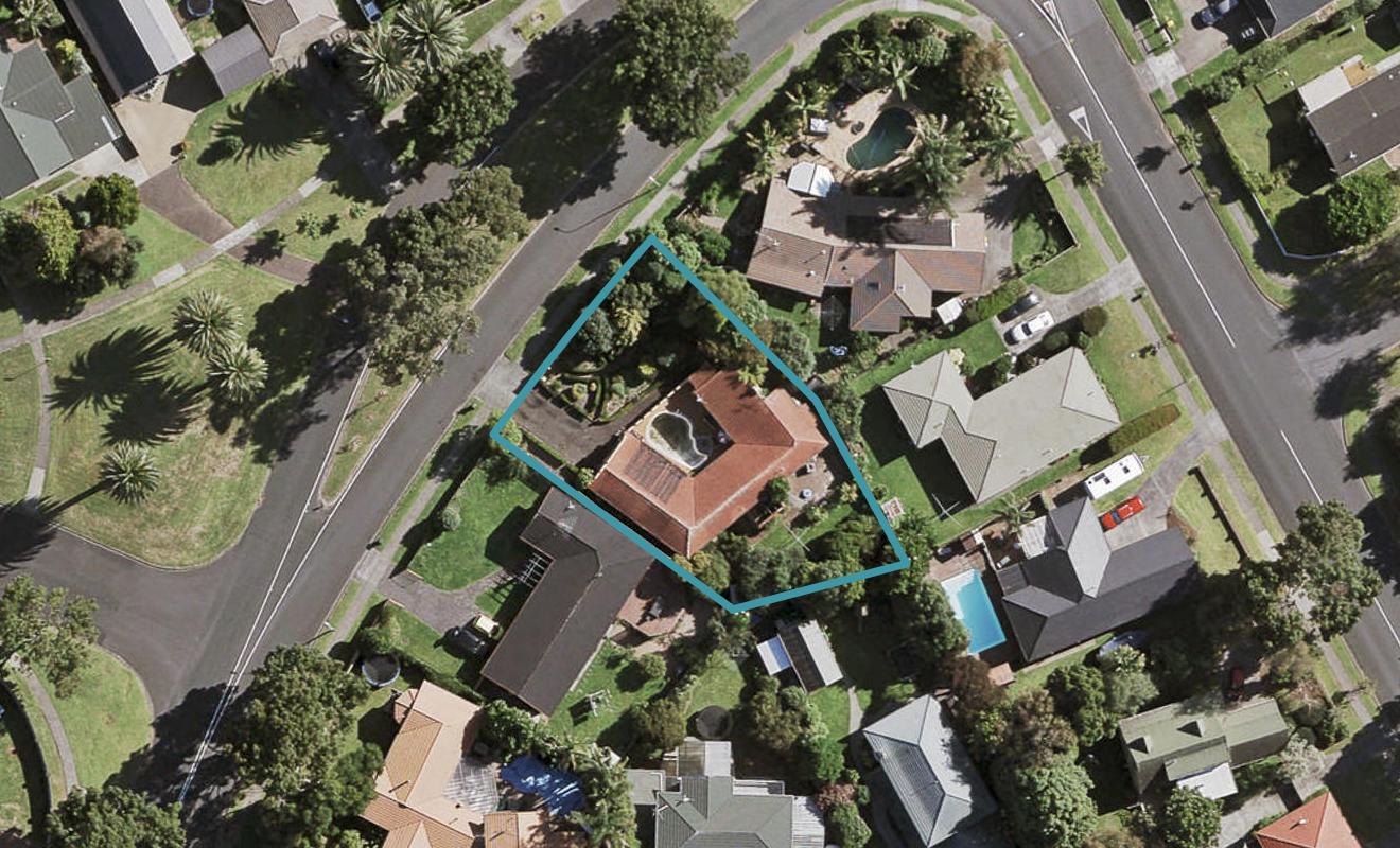 56 Walter Strevens Drive, Conifer Grove, Takanini - Carousel 1