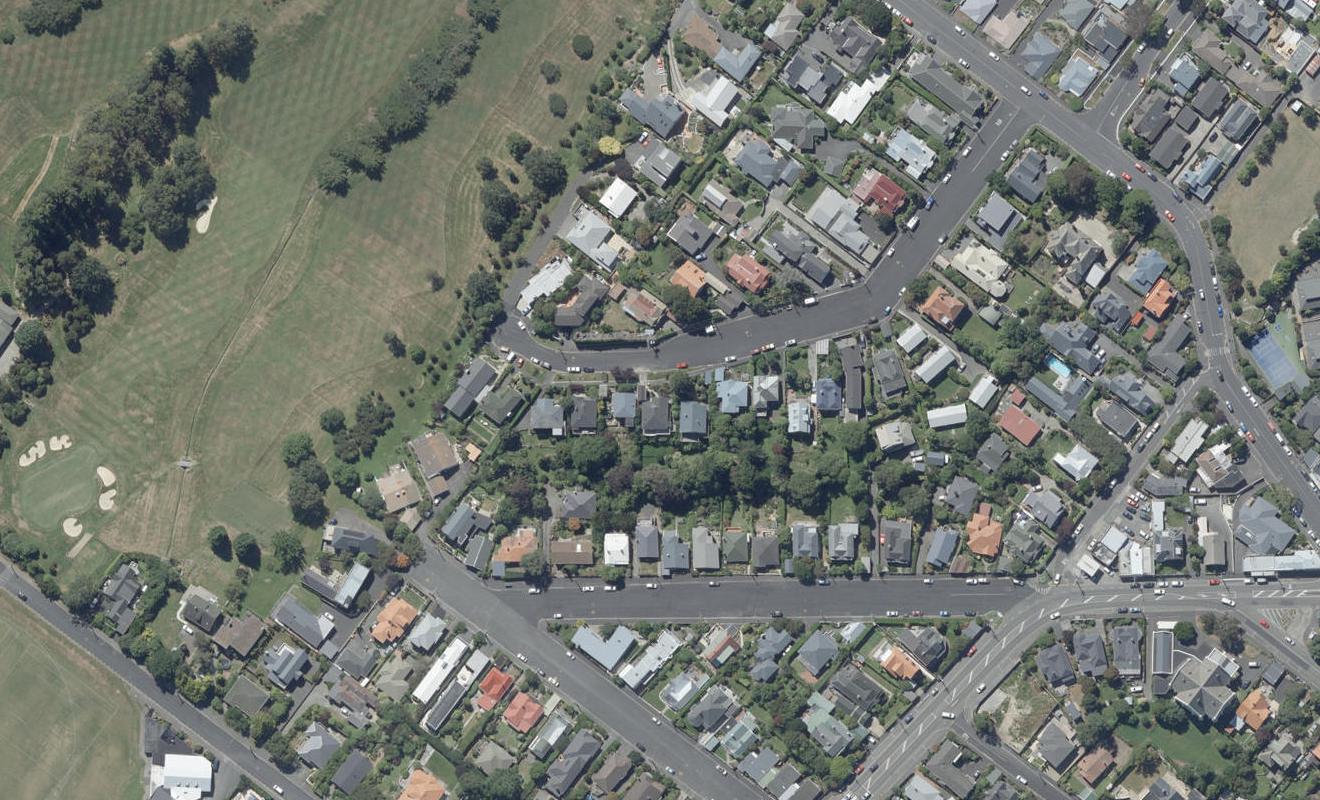 33 Prestwick Street, Maori Hill, Dunedin - Carousel 1