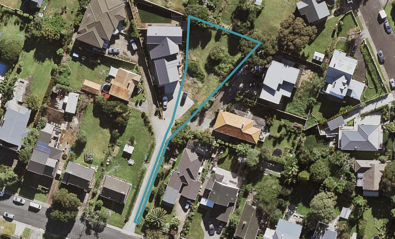 32A Belle Vue Avenue, Northcote Point, Auckland - Carousel 1