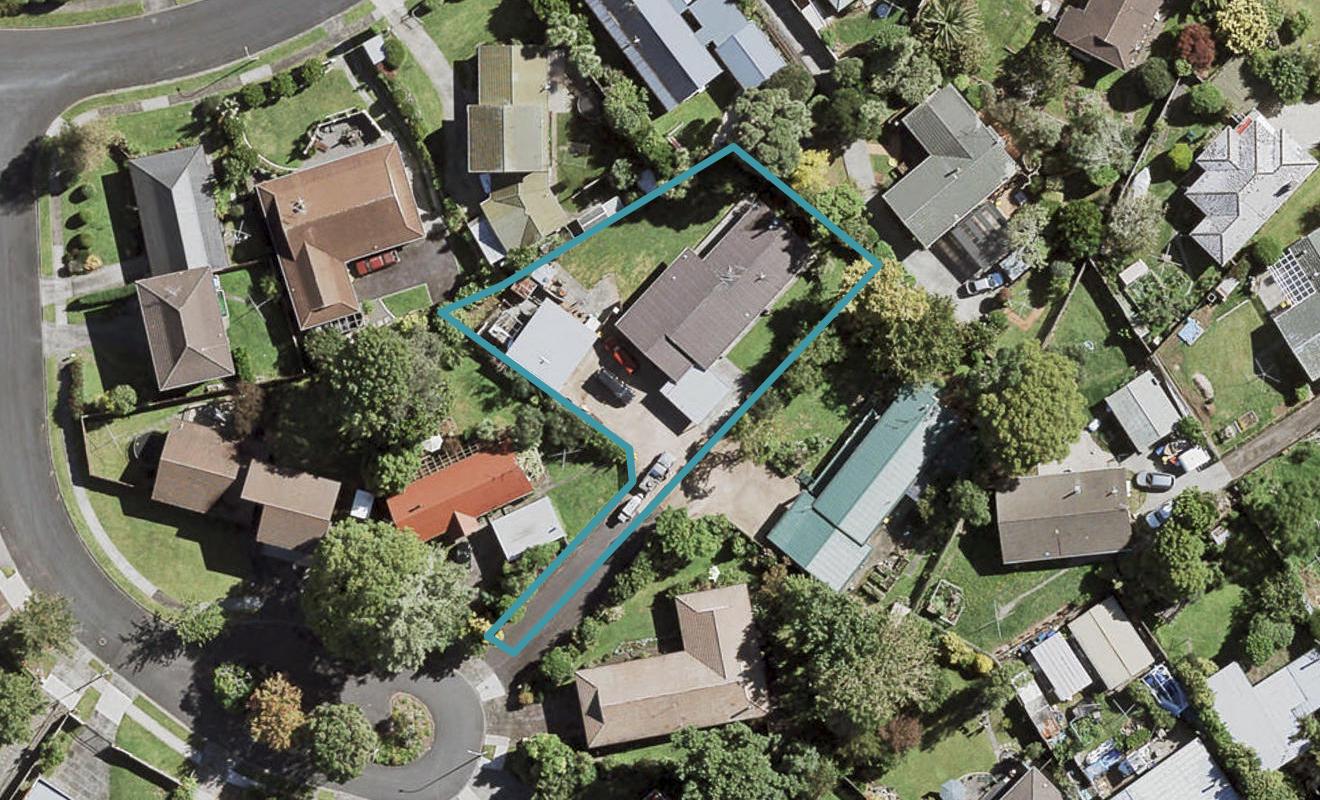 8 Rhonda Place, Opaheke, Papakura - Carousel 1