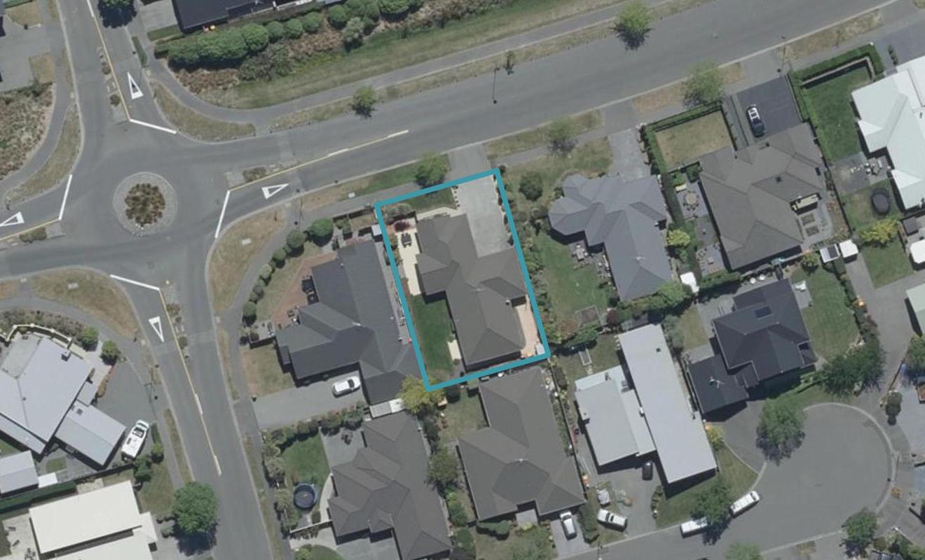 28 Rothesay Road, Parklands, Christchurch - Carousel 1