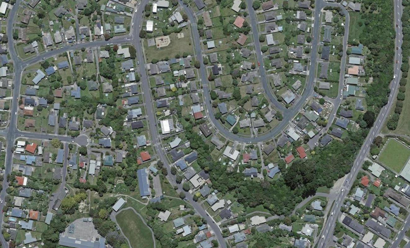 20 Davidson Crescent, Tawa, Wellington - Carousel 1