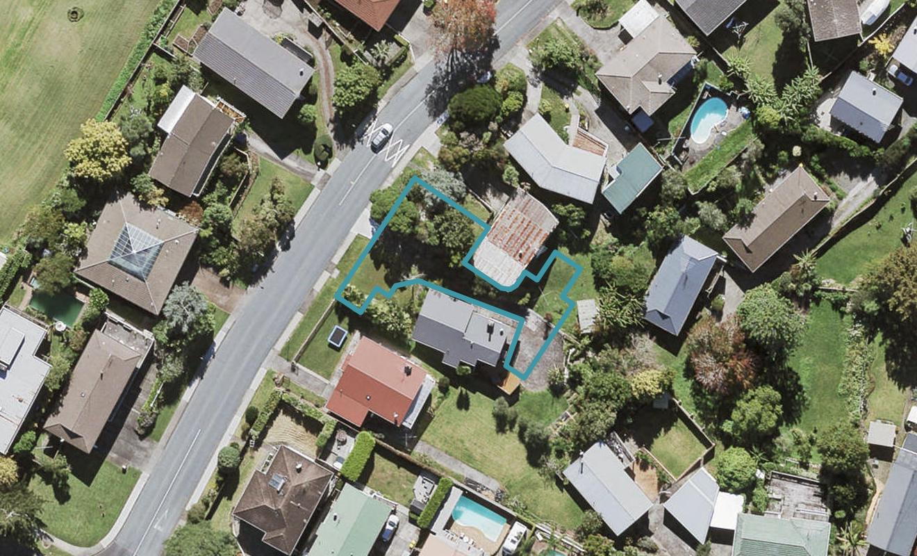 7B Keegan Drive, Massey, Auckland - Carousel 1
