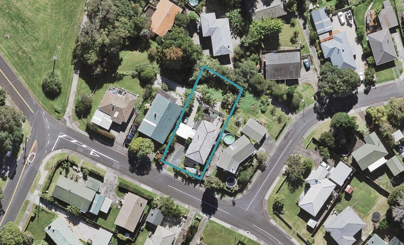 6 Tracey Terrace, Te Atatu South, Auckland - Carousel 1