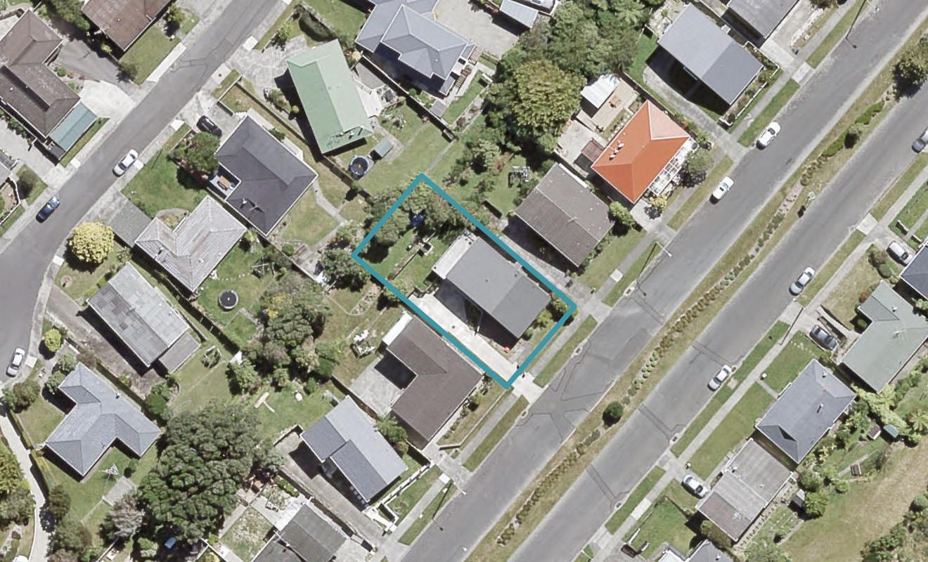137 Major Drive, Kelson, Lower Hutt - Carousel 1