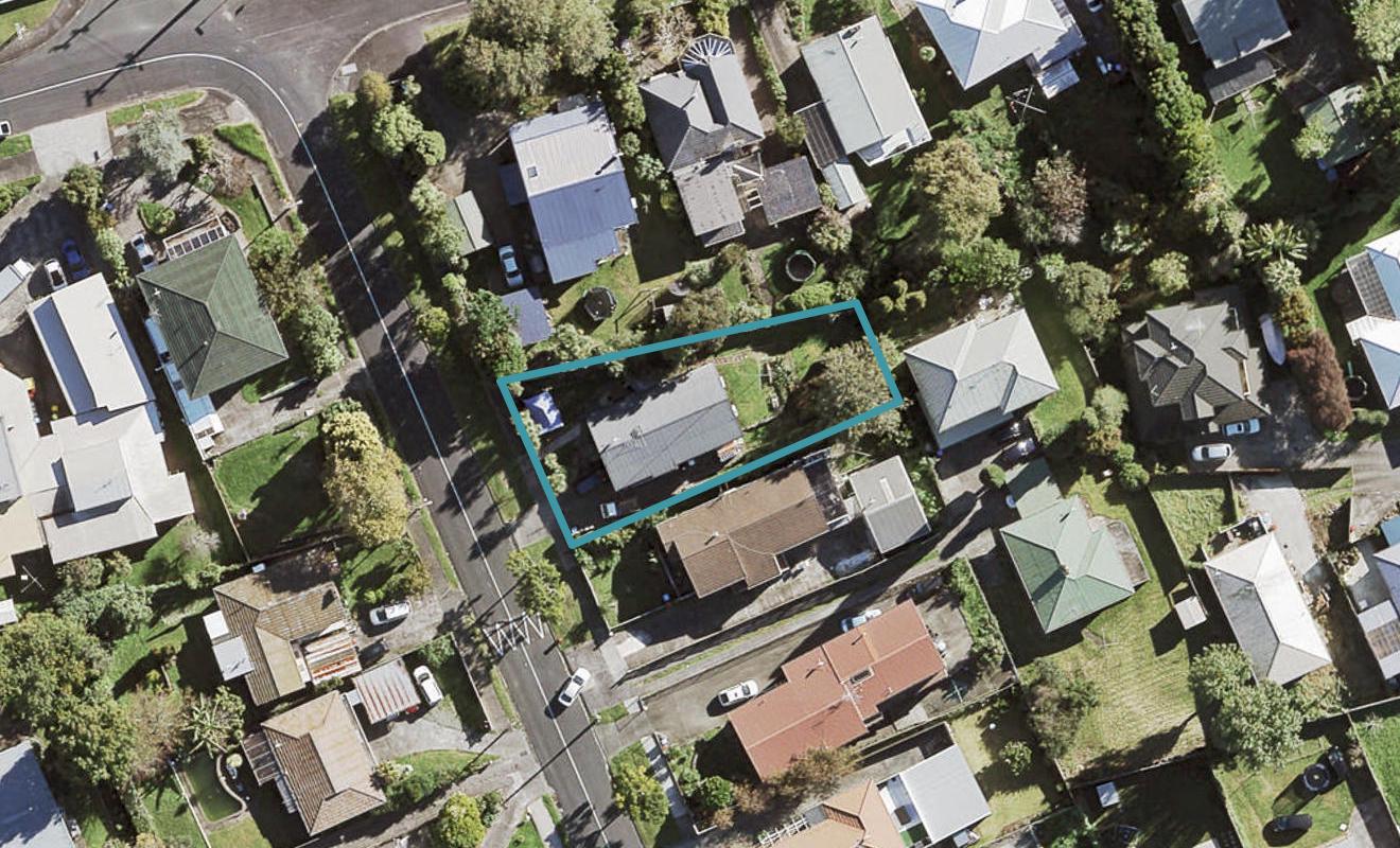 4 Brothers Street, New Windsor, Auckland - Carousel 1