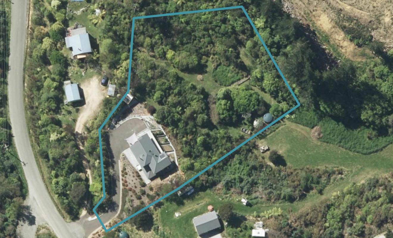 23 Falconer Road, Takaka - Carousel 1