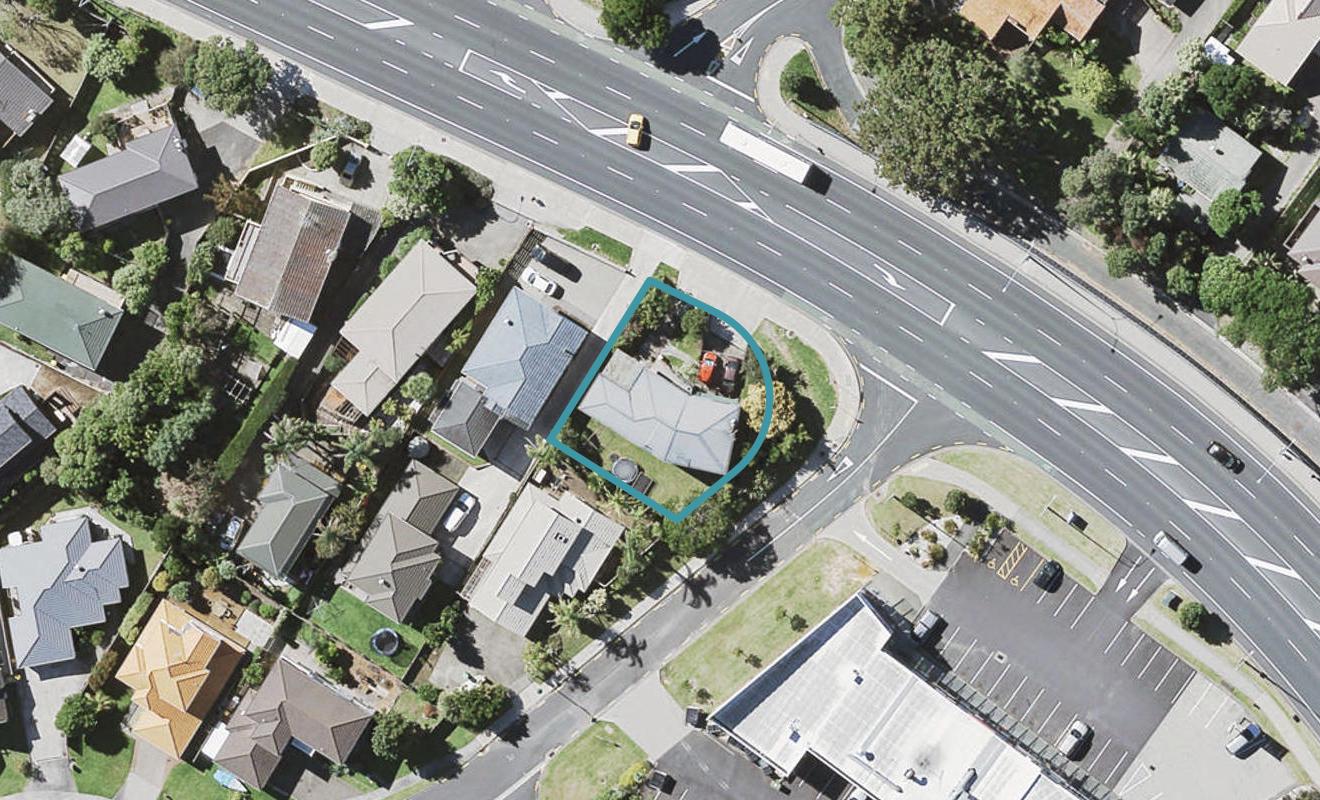 552 East Coast Road, Windsor Park, Auckland - Carousel 1